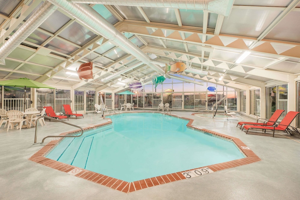 Baymont by Wyndham Litchfield 14/29