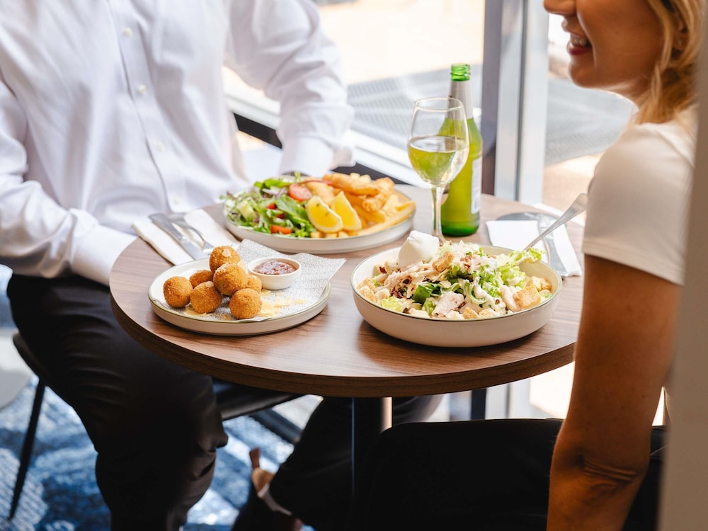 Mercure Sydney Manly Warringah 54/73