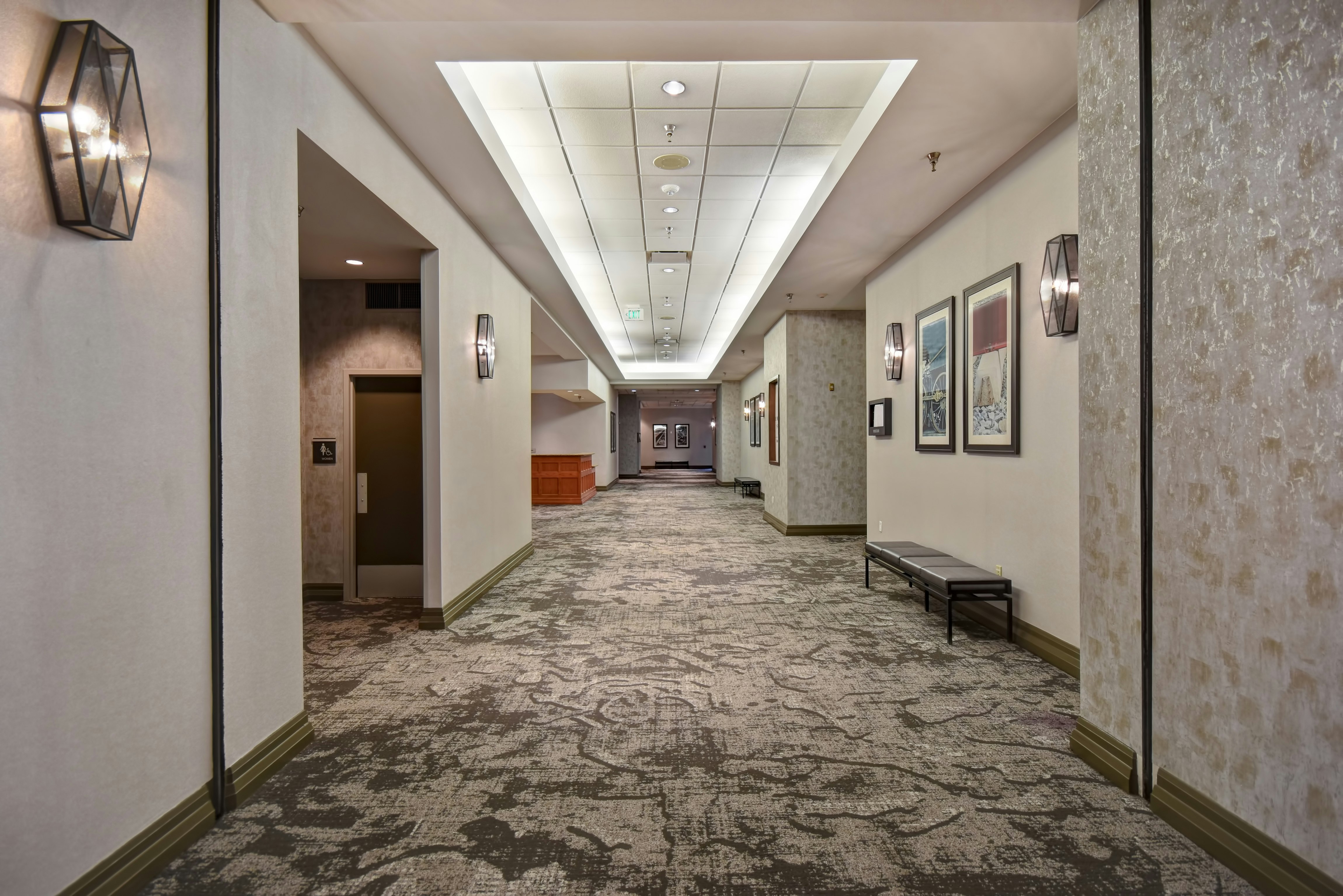 Embassy Suites by Hilton Omaha Downtown Old Market 7/58
