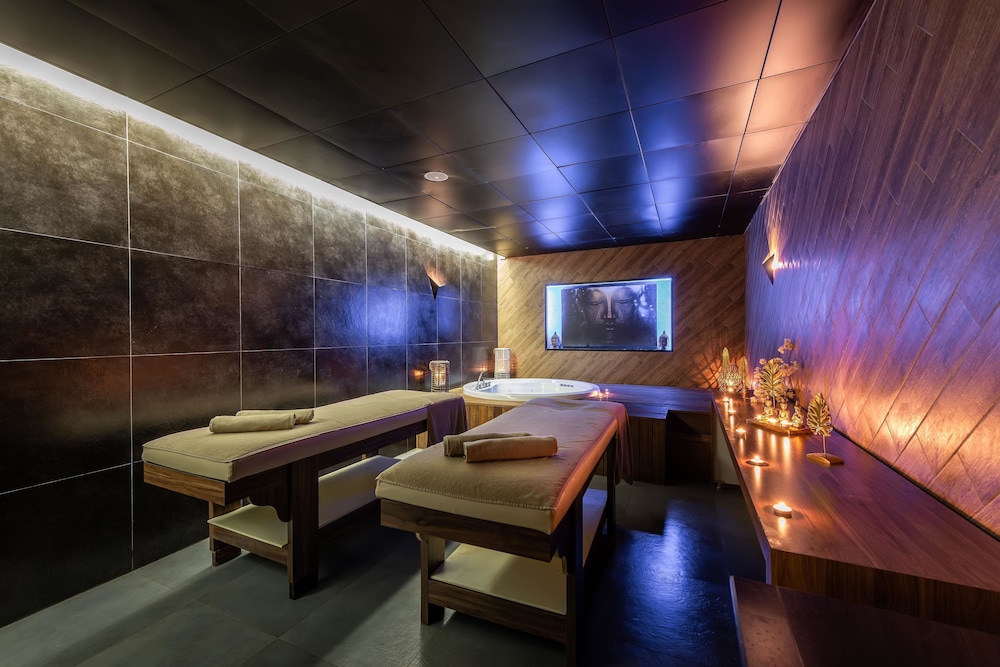 White City Resort 42/80
