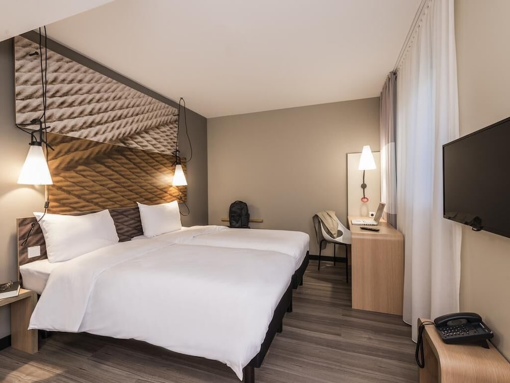 Ibis Muenchen City Ost 27/77
