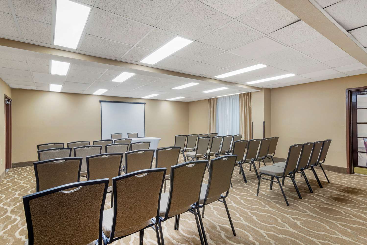 Comfort Inn And Suites Robins Afb 25/32