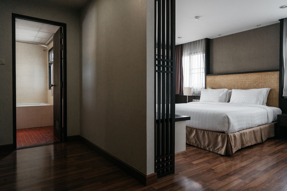 The Grand Napat 21/61