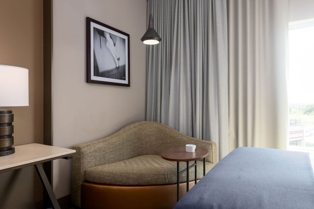The Stella Hotel Autograph Collection 25/73