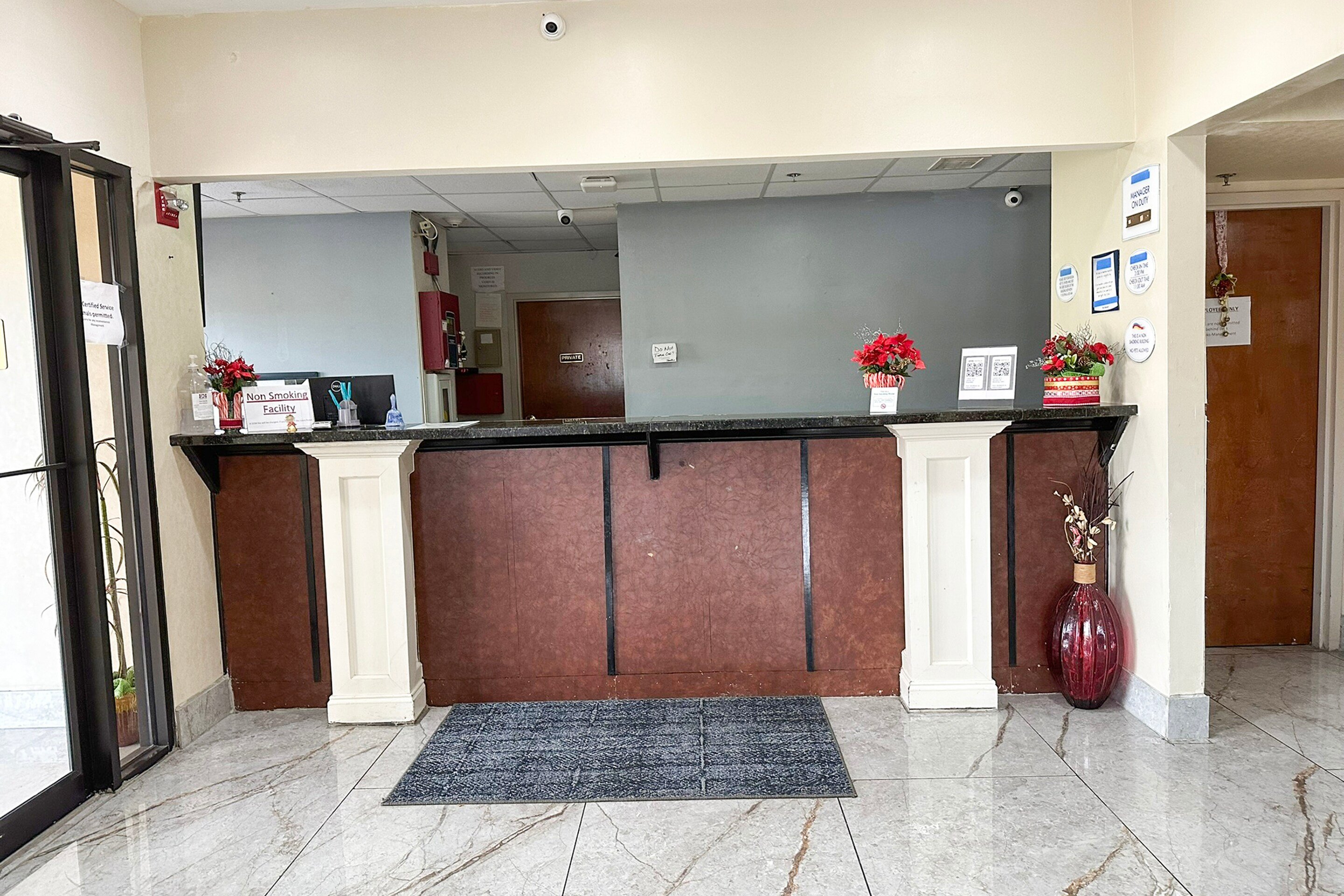 Lobby at OYO Hotel Rome West GA, ROME - GA