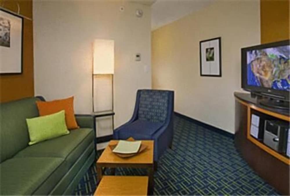 Fairfield Inn and Suites Tulsa South Medical District 28/47