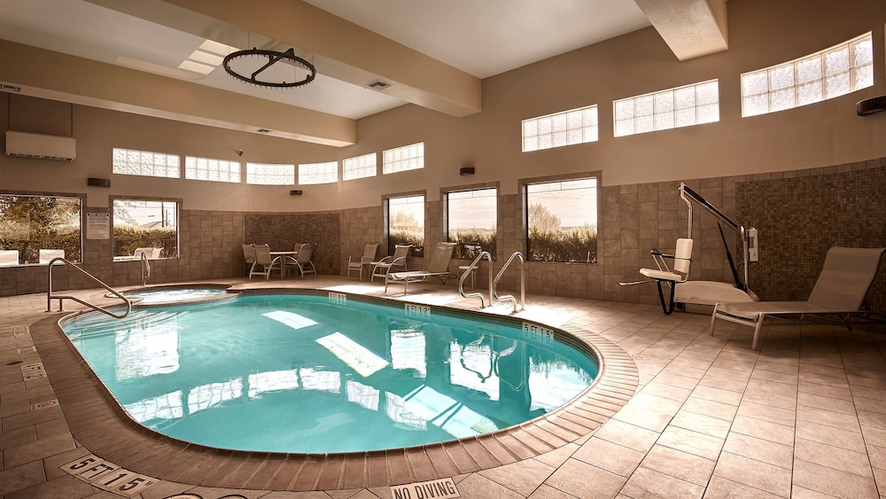 Best Western Plus Lackland Hotel & Suites 3/34
