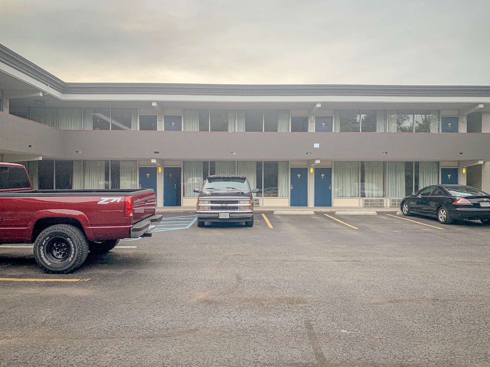 Motel6 Morgantown, WV 53/61