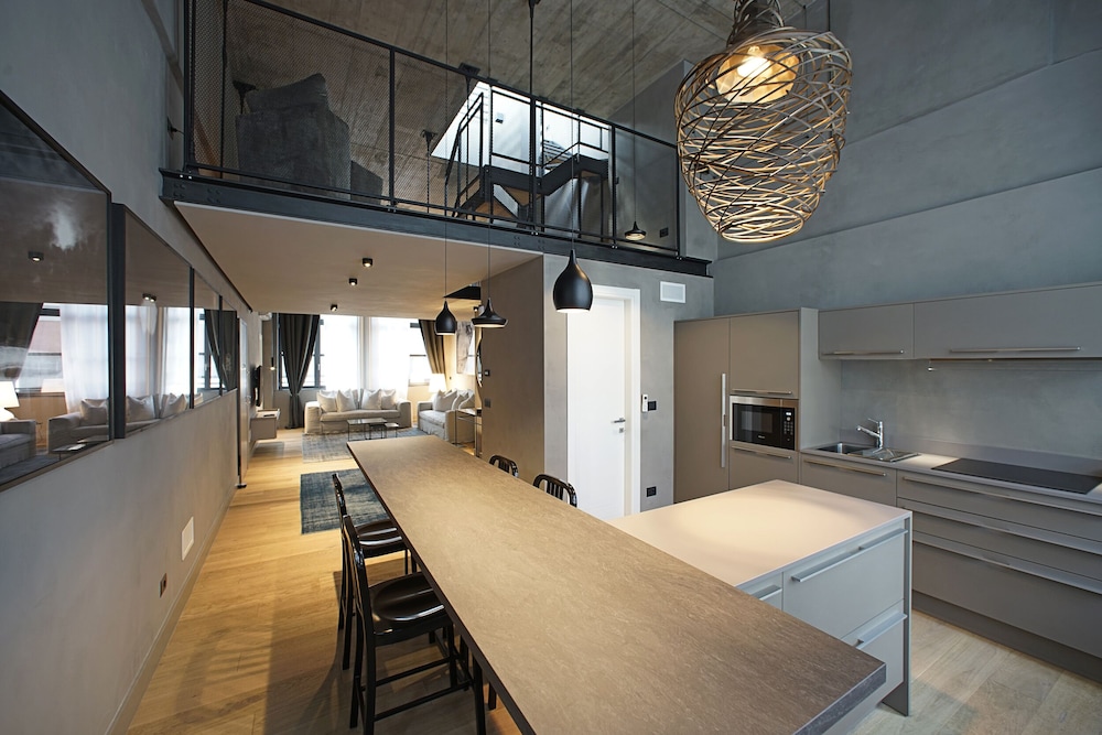 Edit Lofts 5/65