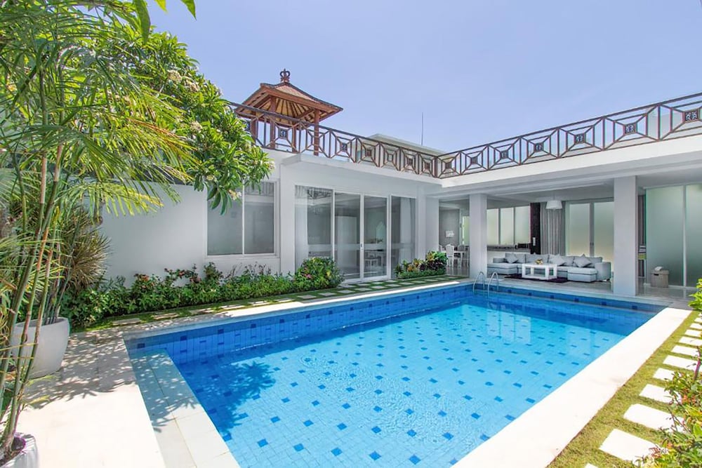 Nunamkhalu Private Villas and Spa (Ex Nusa Dua Retreat) 3/79