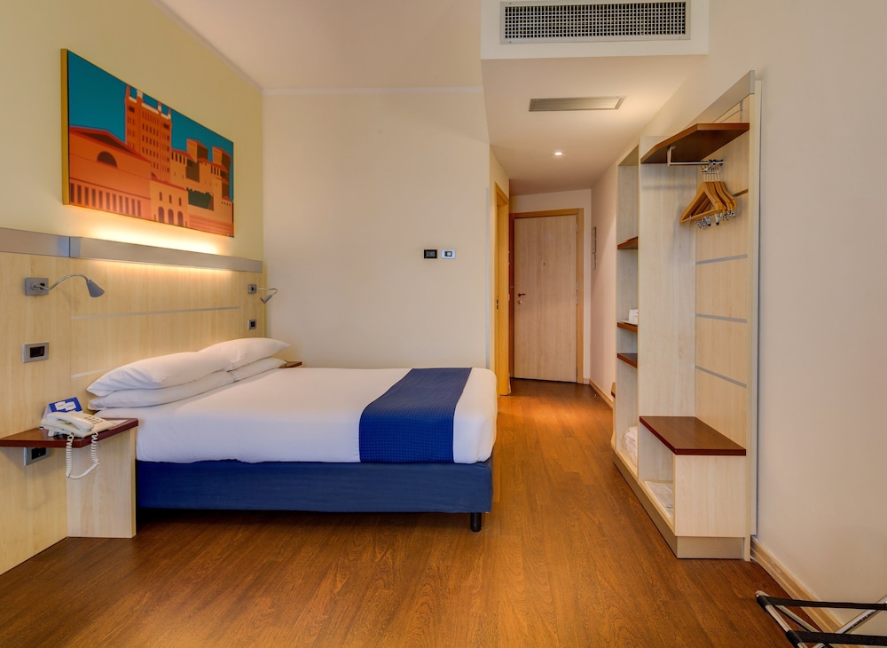 Express Holiday Inn Parma 29/59