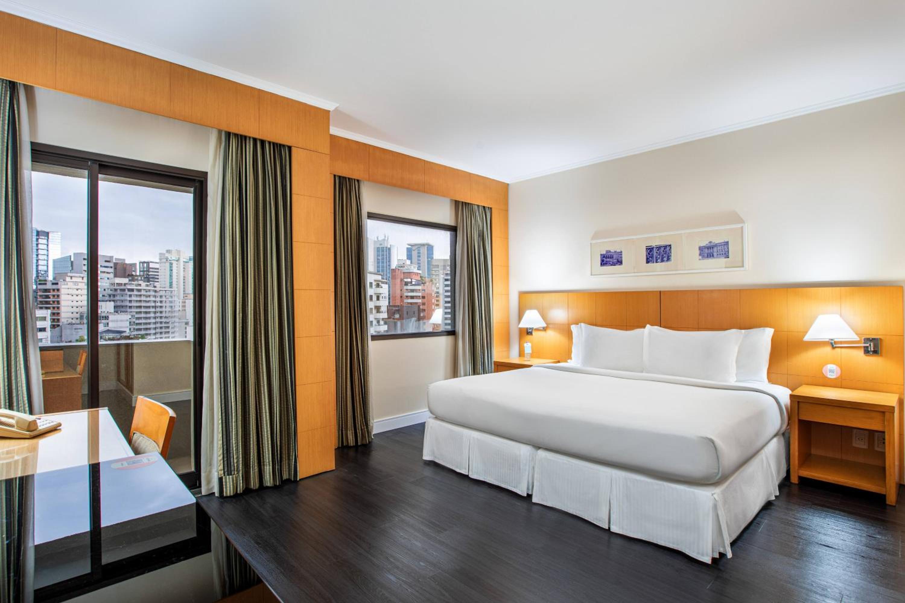 Innside, King Bed, Queen Bed, Balcony