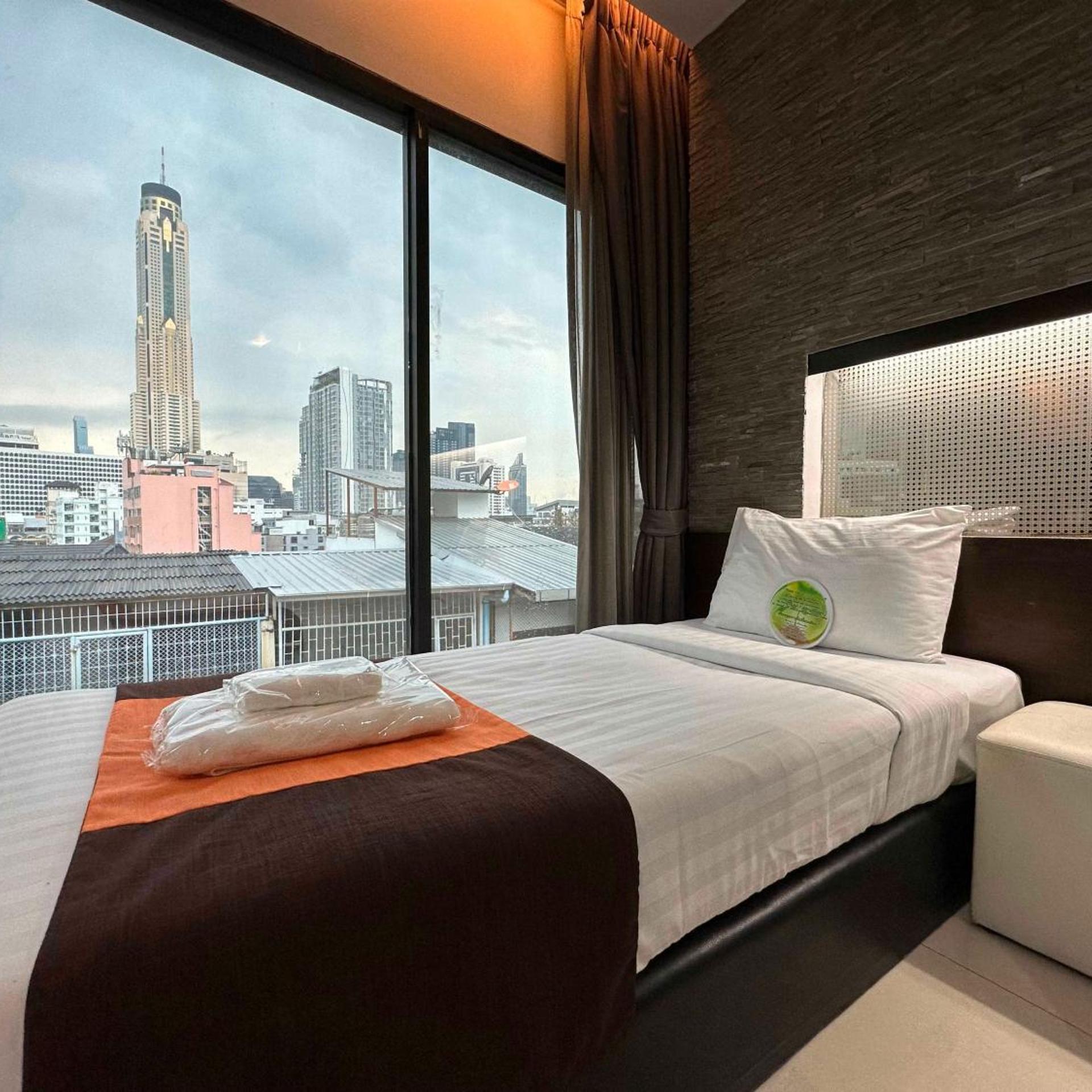 Premier, Deluxe, Double Bed