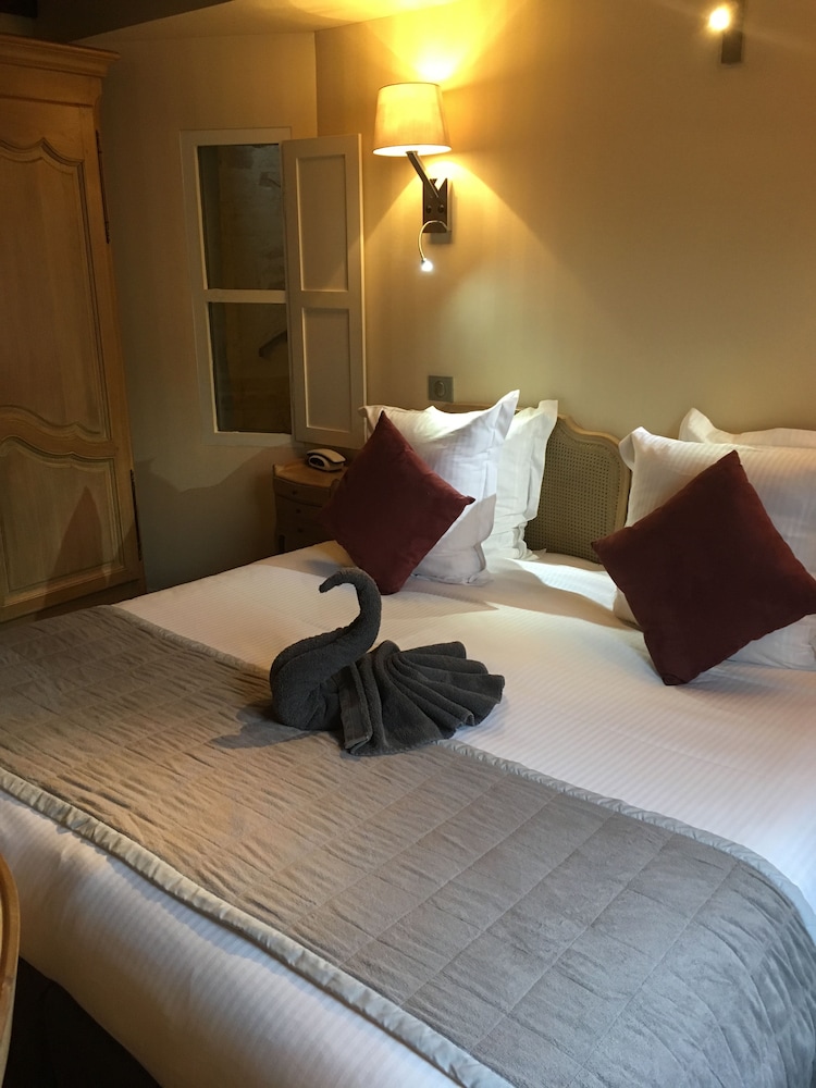 Henry Ii Hotel 19/59