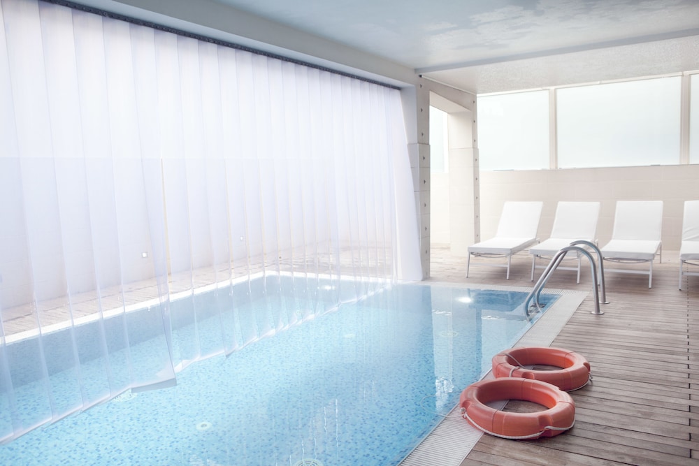 swimming pool spa
