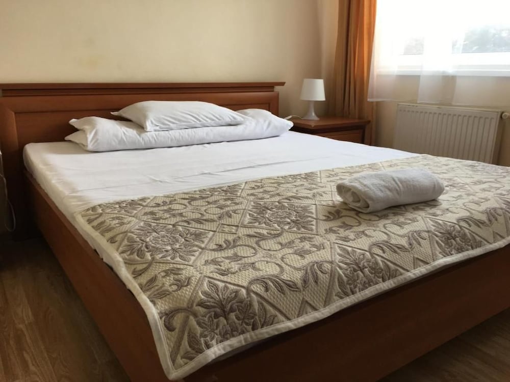 Hotel Ferihegy 16/30