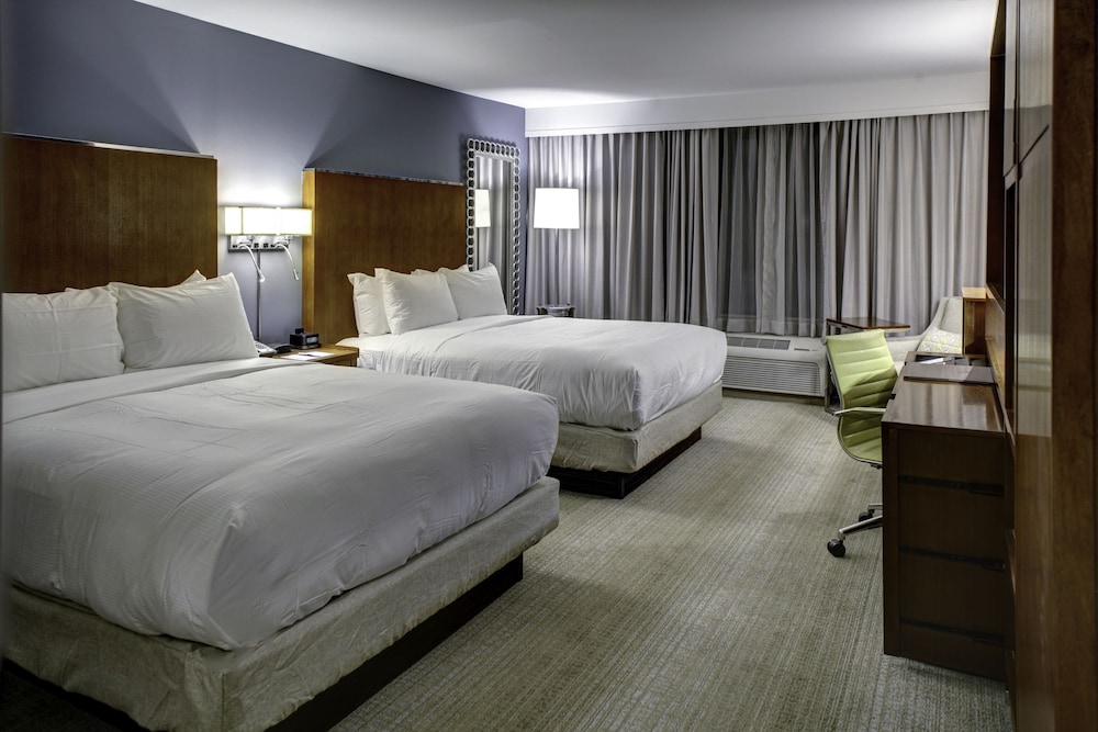 ROOM, 2 QUEEN BEDS, GULF VIEW, CORNER
