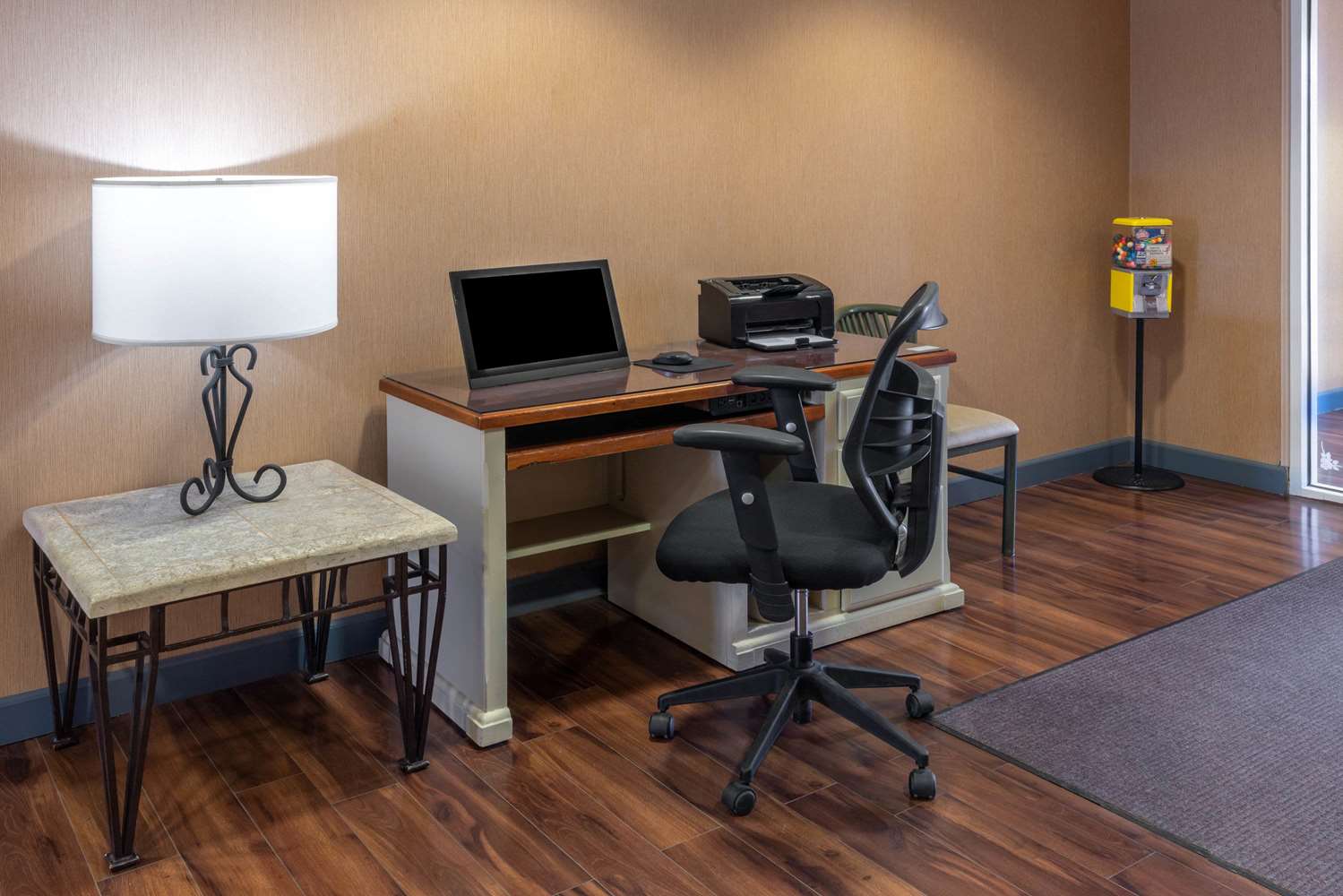 Microtel Inn & Suites by Wyndham Raton 15/21