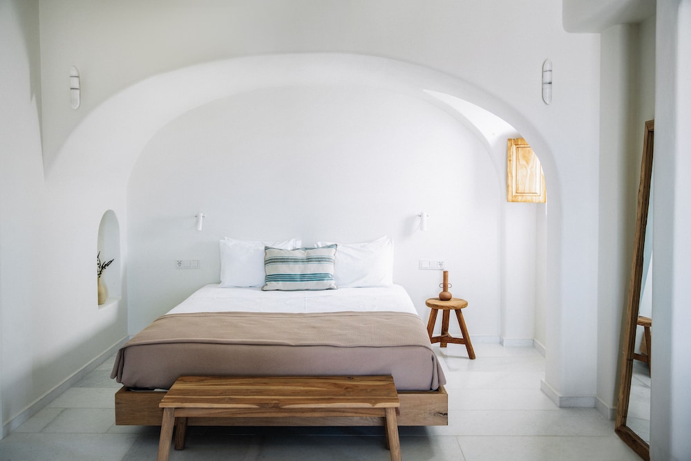 Ammothines Cycladic Suites 28/59