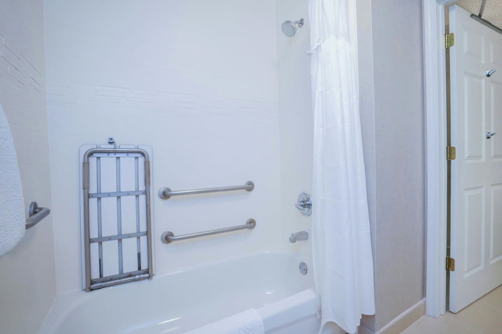 استوديو بسرير كينج مع أريكة لذوي الإعاقة، Residence Inn Colorado Springs North 4/4