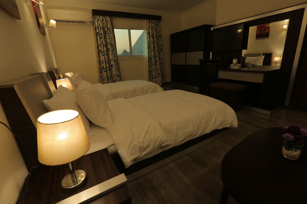 Pyramid Edge Hotel 28/53