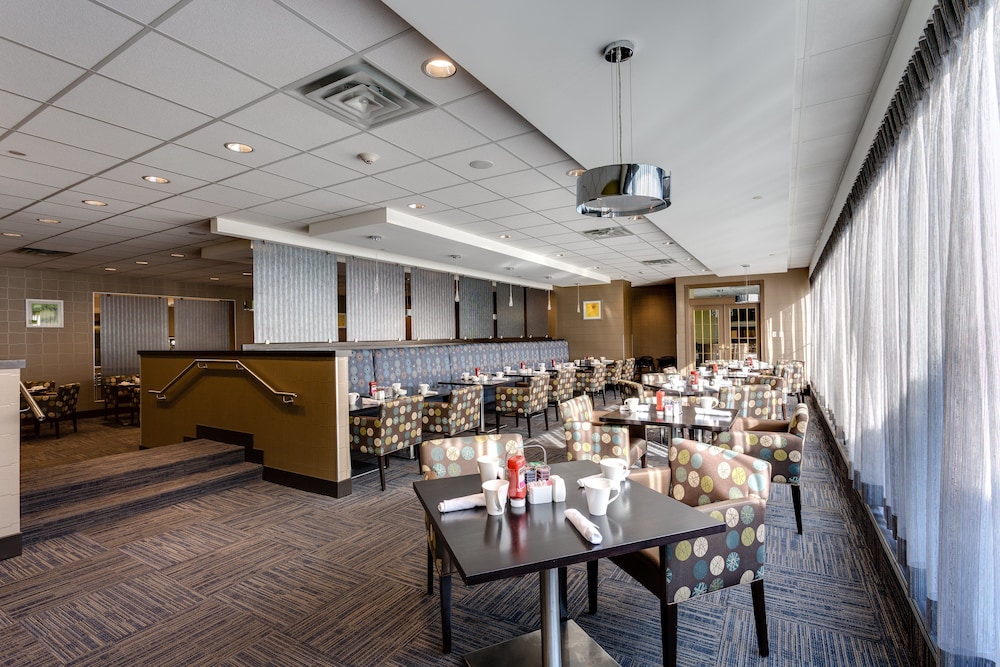 HOLIDAY INN SUDBURY 40/58