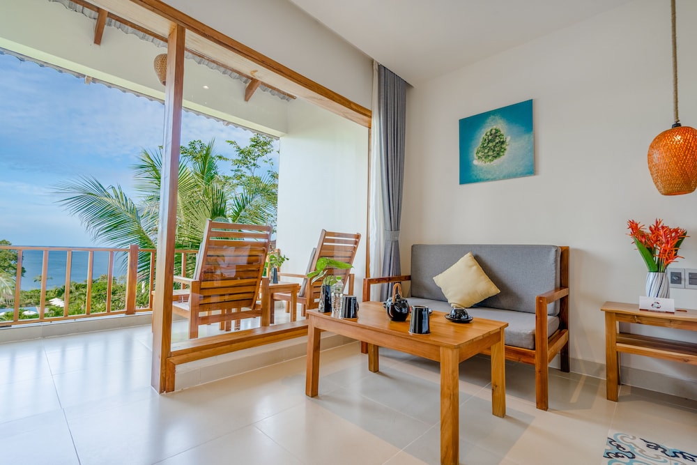 Camia Resort & Spa 47/71