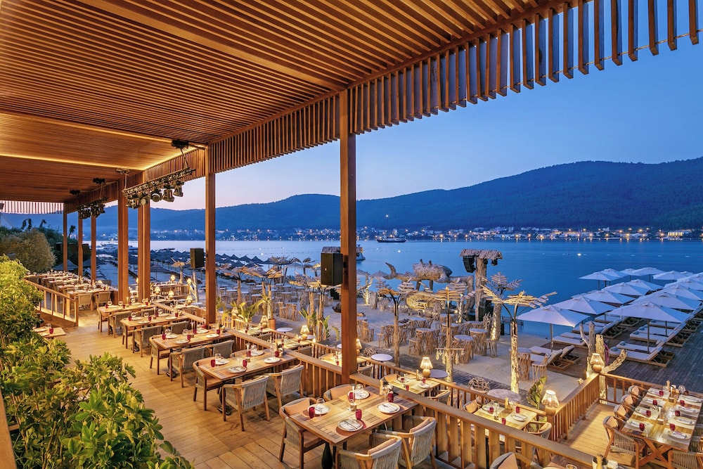 Titanic Luxury Collection Bodrum 43/74