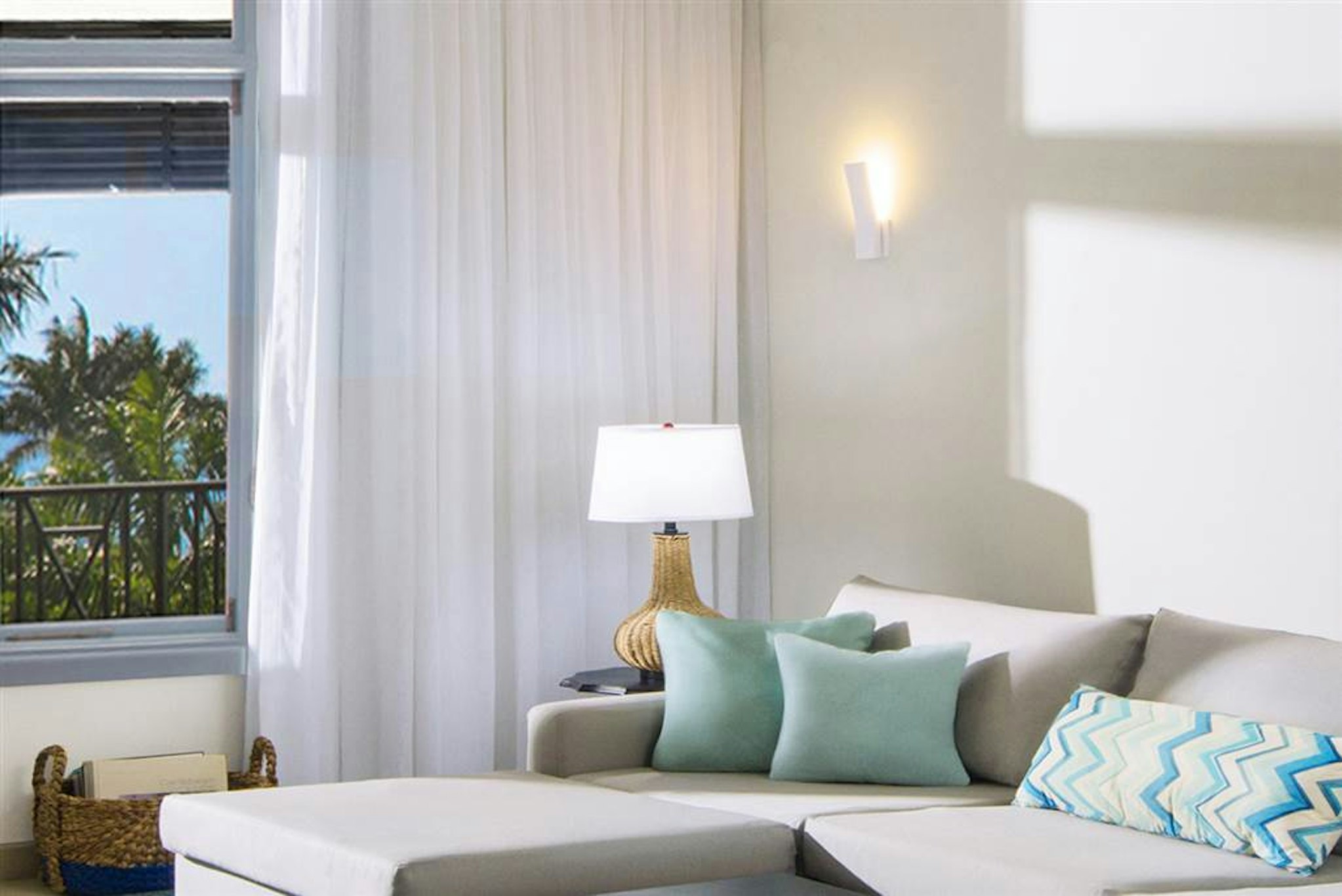 The Cliff Hotel 22/50