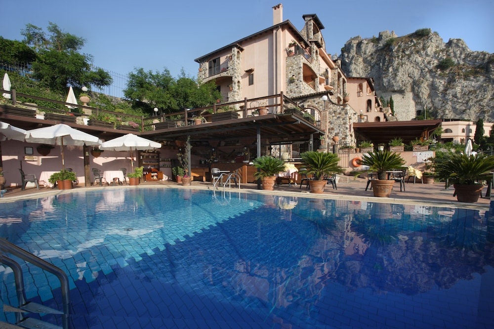 Villa Sonia Hotel 3/86
