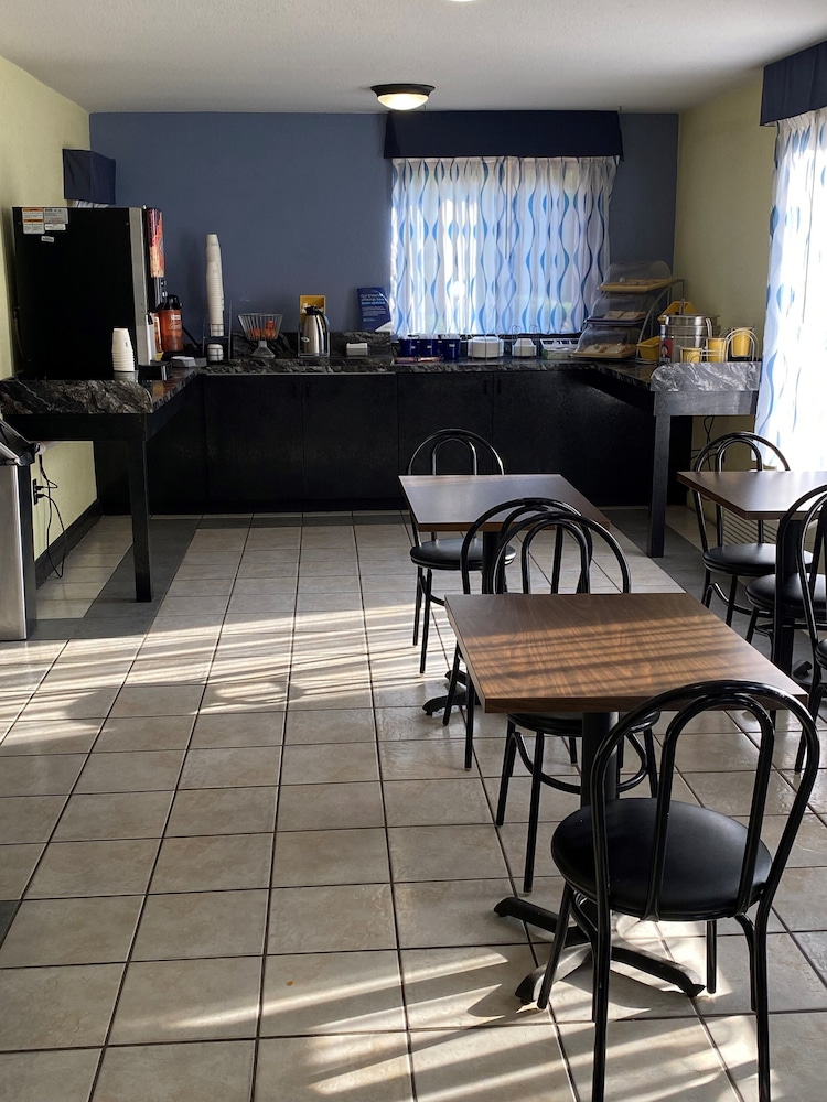 Days Inn By Wyndham Lake City I-10 29/35