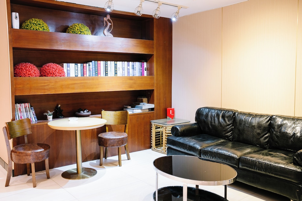 Denise Hotel Shangxiajiu 25/31
