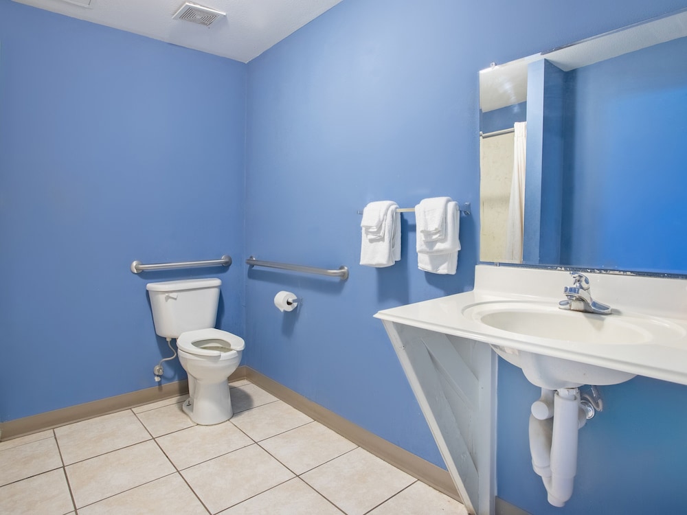 Rodeway Inn 21/22
