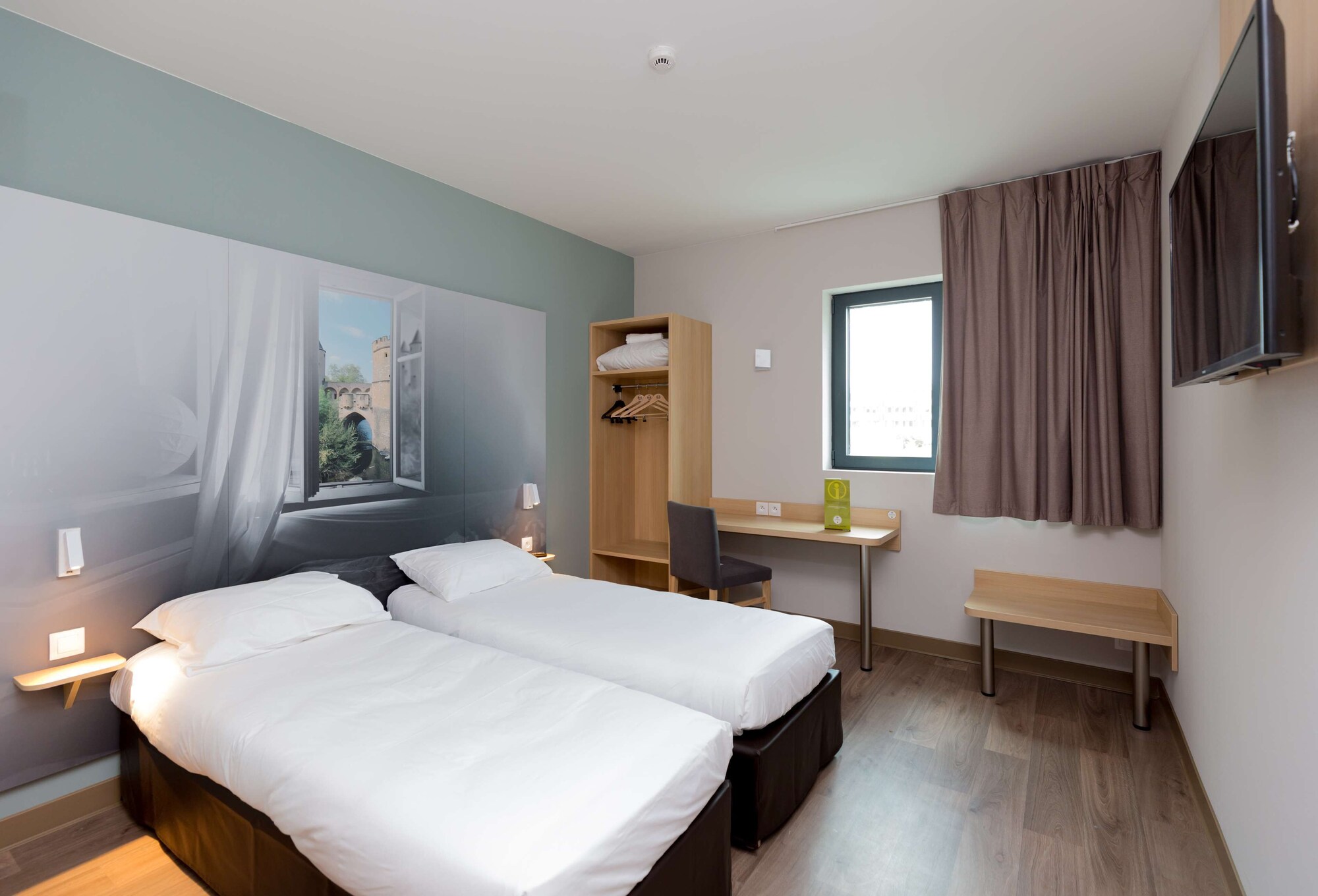 STANDARD, TWIN BEDS