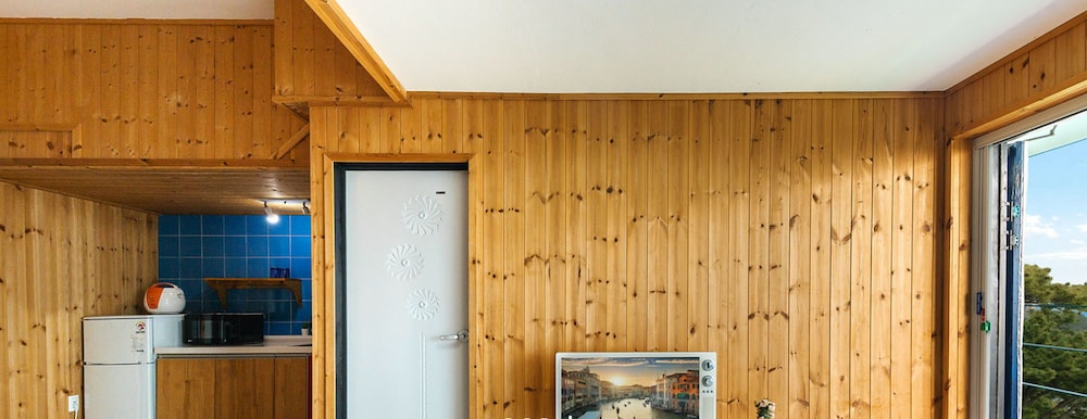 Namhae Santorini N Pension 1/50