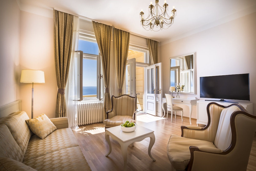 Hotel Bellevue 32/50
