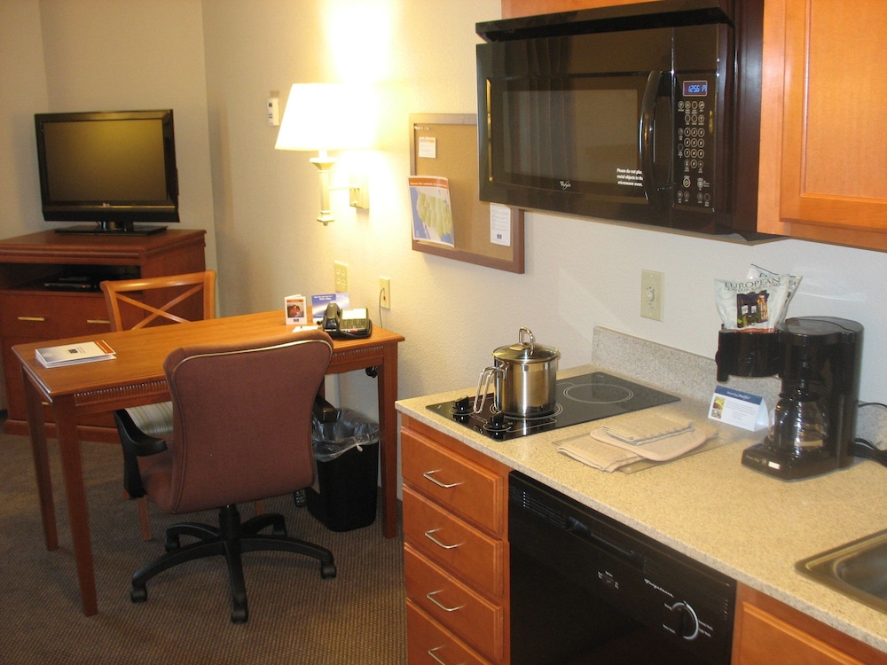 Candlewood Suites Indianapolis Northwest 66/74