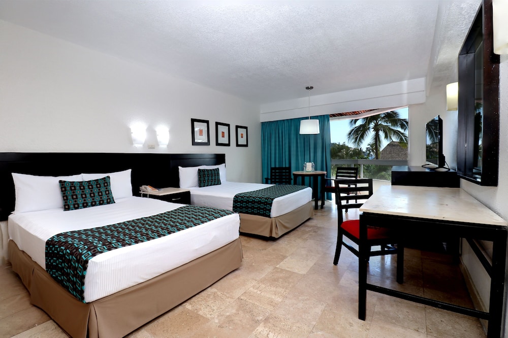 Krystal Ixtapa All Inclusive 20/76