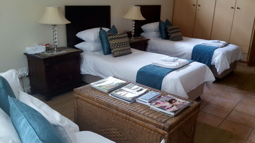 Riversong Guest House 30/76
