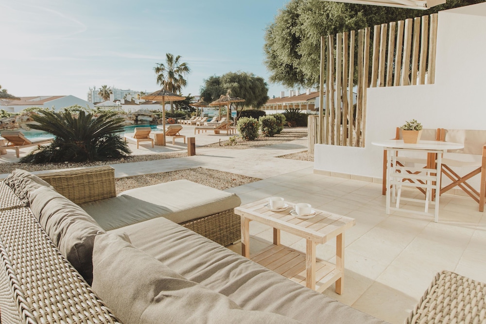 VILLAS DEL LAGO 55/67