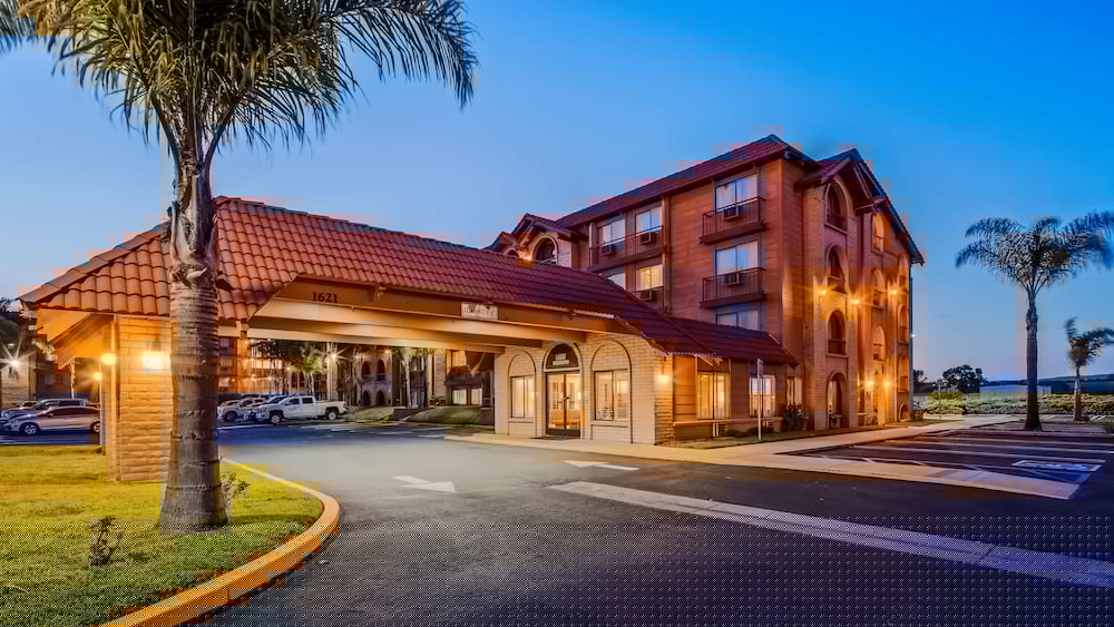 Lompoc Valley Inn and Suites 1/33