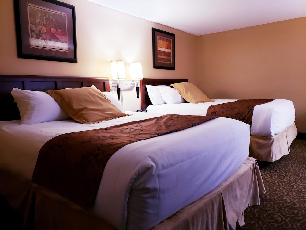 Quality Inn & Suites Black River Falls I-94 12/52