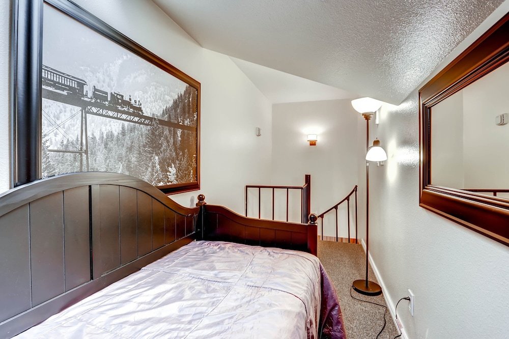 3 Bedrooms, Condo, Double and Twin Beds, 2 Bathrooms