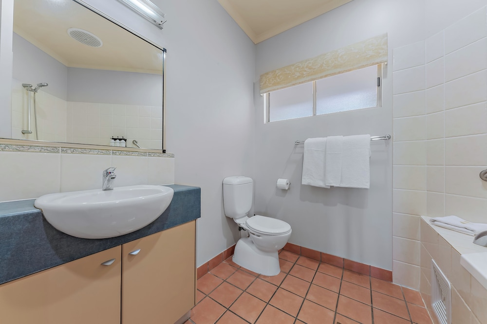 at Boathaven Bay Holiday Apartments 44/47