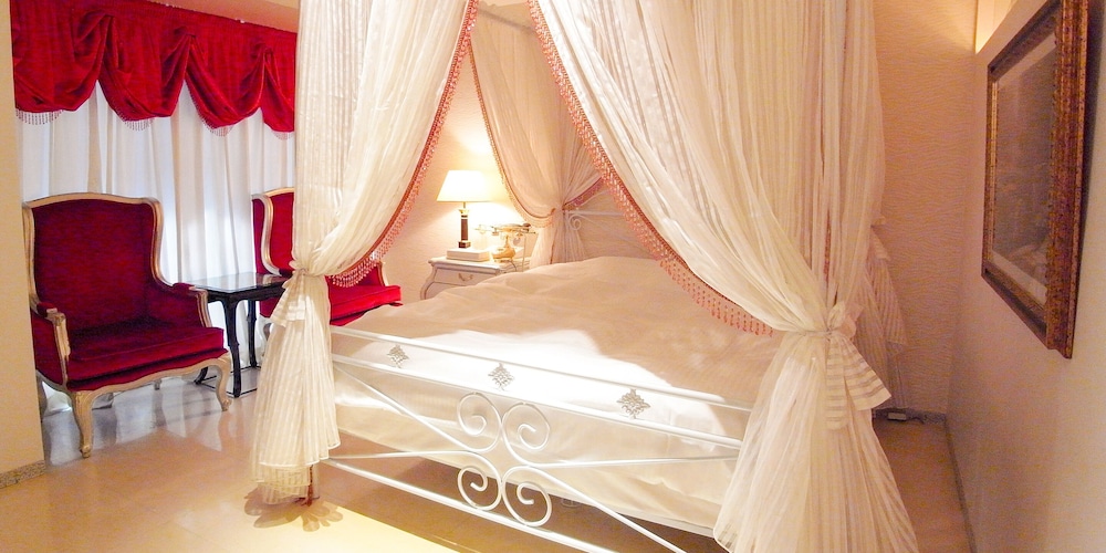 V Hotel - Adults Only 13/50