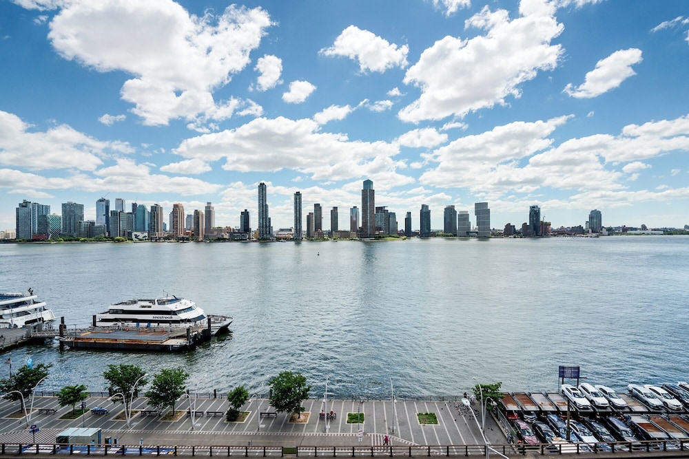 NYC Luxe Rentals 40/50