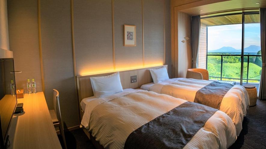 Room, Twin Beds, New Building