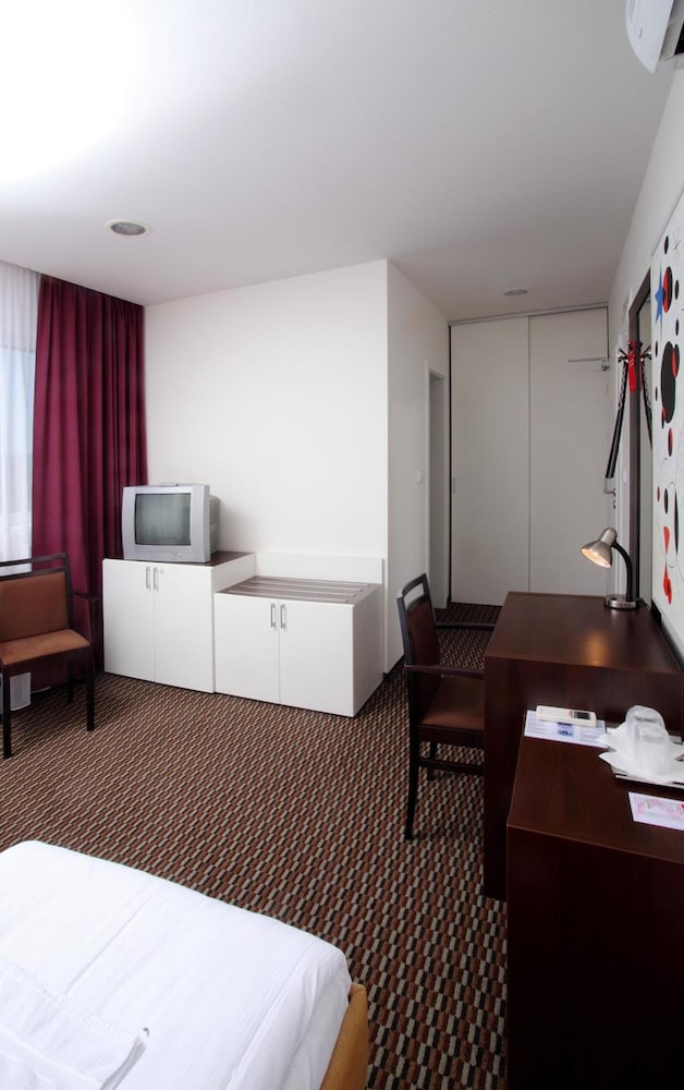 Rottal Hotel 17/39