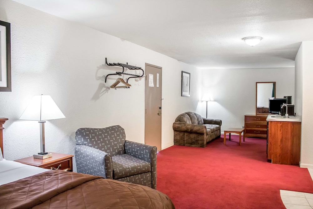 Baymont by Wyndham Iron Mountain 47/69