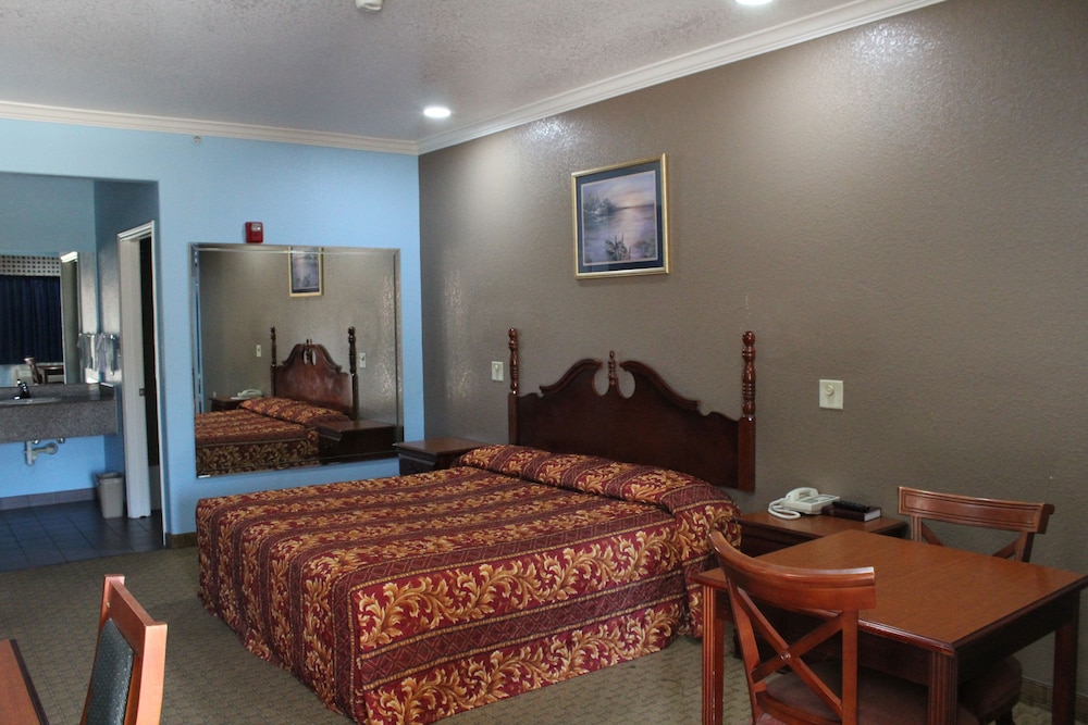 Budget Inn 22/39